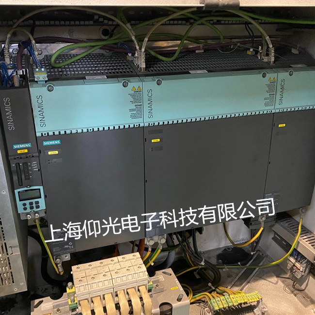 西门子S120维修6SL3120-2TE21-8AB0驱动器红灯亮接地故障修理