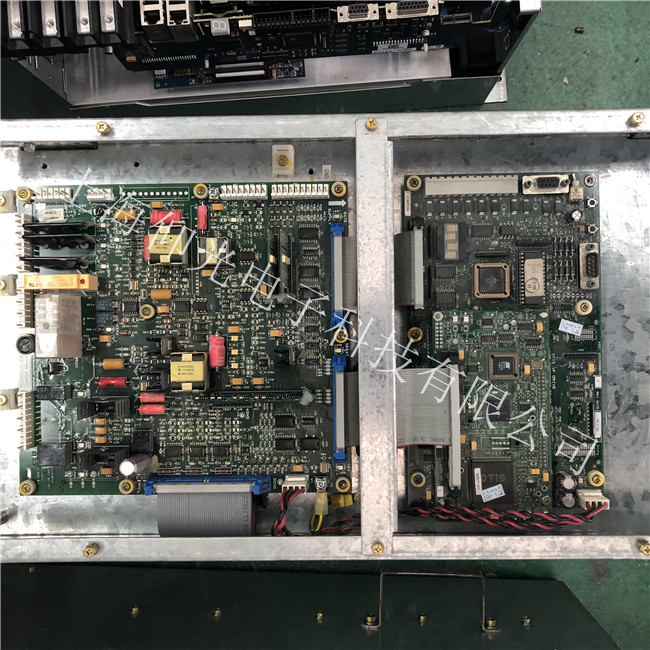 倍福AX5101驱动器内部烧坏维修 倍福AX5101驱动器内部烧坏 维修可以良好的动态特性，但其性不