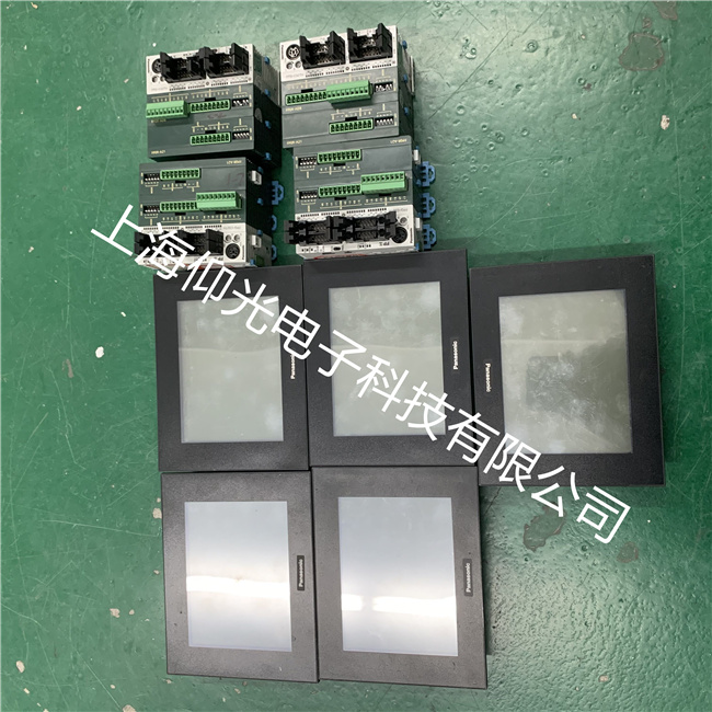 松下触摸屏AIGT0032B1无亮故障维修