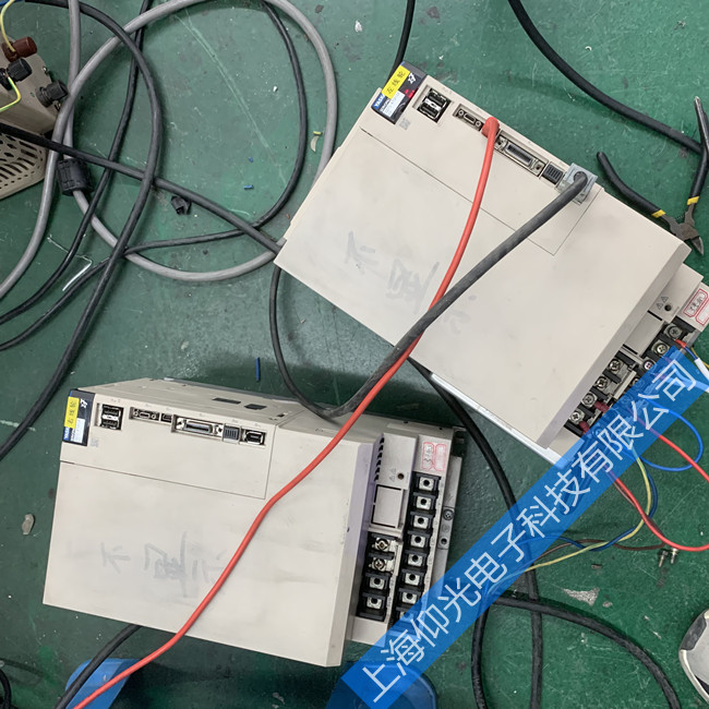 安川伺服驱动器运行F50报警维修