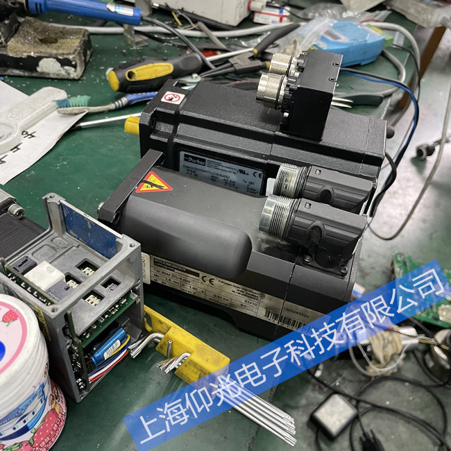 科尔摩根伺服电机运行中异响维修电话