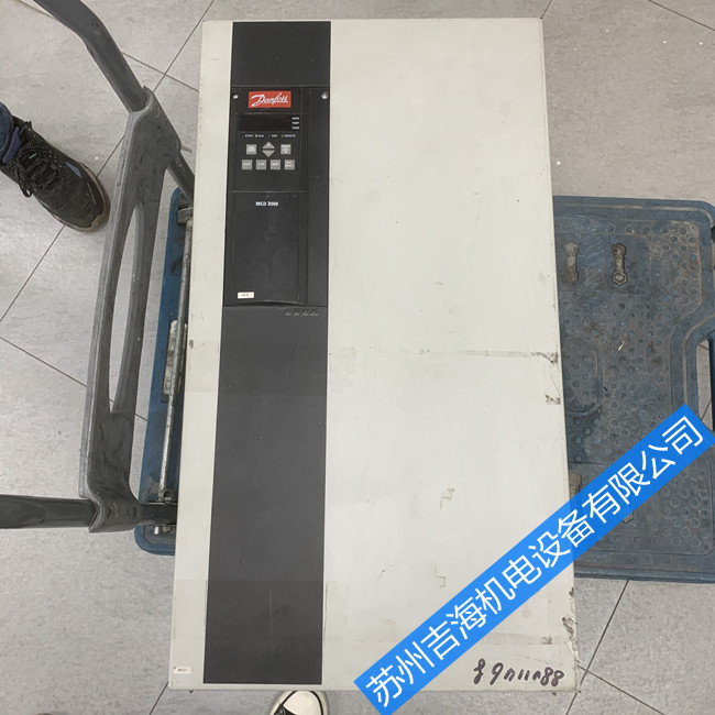 丹佛斯FC102变频器维修4-20MA模拟量给定,运行频率有误差是什么原因？