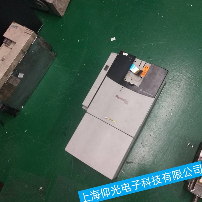 惠州三菱RH-SDH机器人变频器有显示无输出故障维修欢迎致电