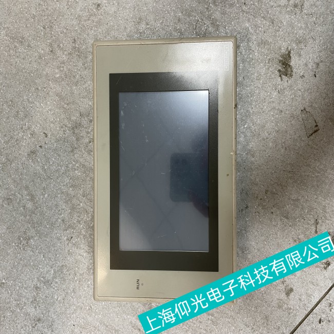 珠海欧姆龙触摸屏NT631C-ST153B-EV3出现黑屏无显示故障维修建议