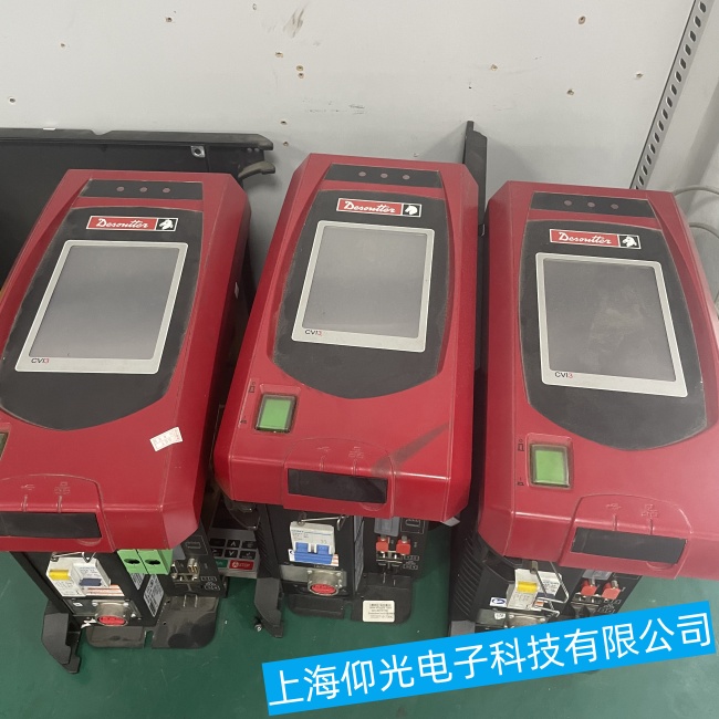 安庆Desoutter马头拧紧控制器上电后出现黑屏无显示故障维修教程