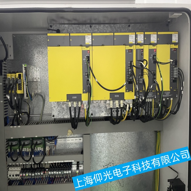 汕尾发那科机器人M-710iC-12L驱动器报电机过热警告故障维修答疑