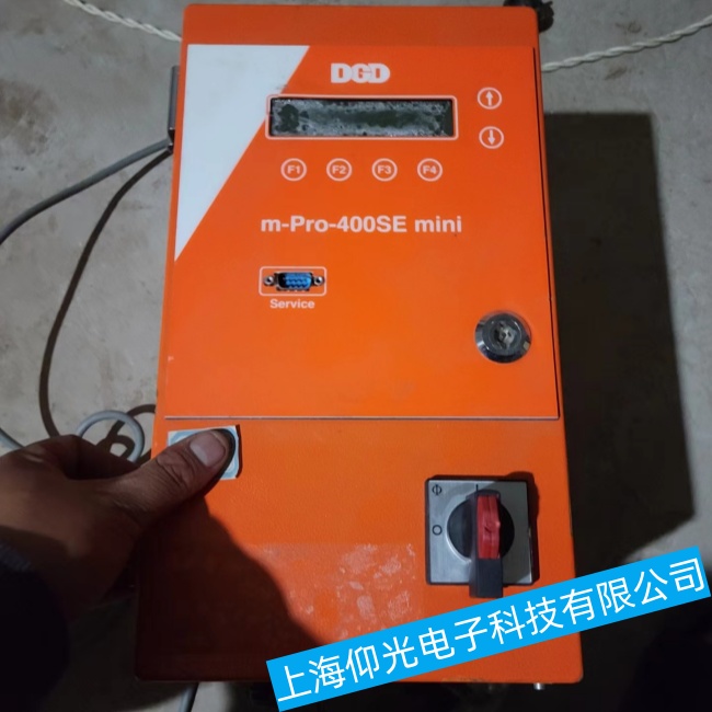 丹尼克尔拧紧控制器OPT-STC-C1-V1系列电源灯不亮故障维修技巧